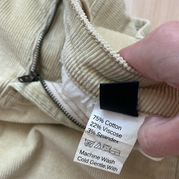 Great condition velvet jeans from SHEIN - Picture 4 of 7